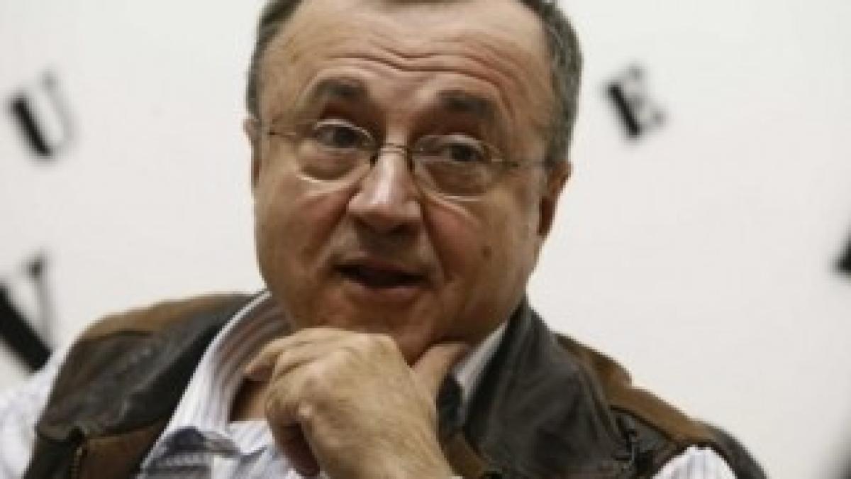 verde-n-fata-ion-cristoiu-sunt-un-satelit-artificial-ma-nvartesc-in-jurul-pamantului-18342305