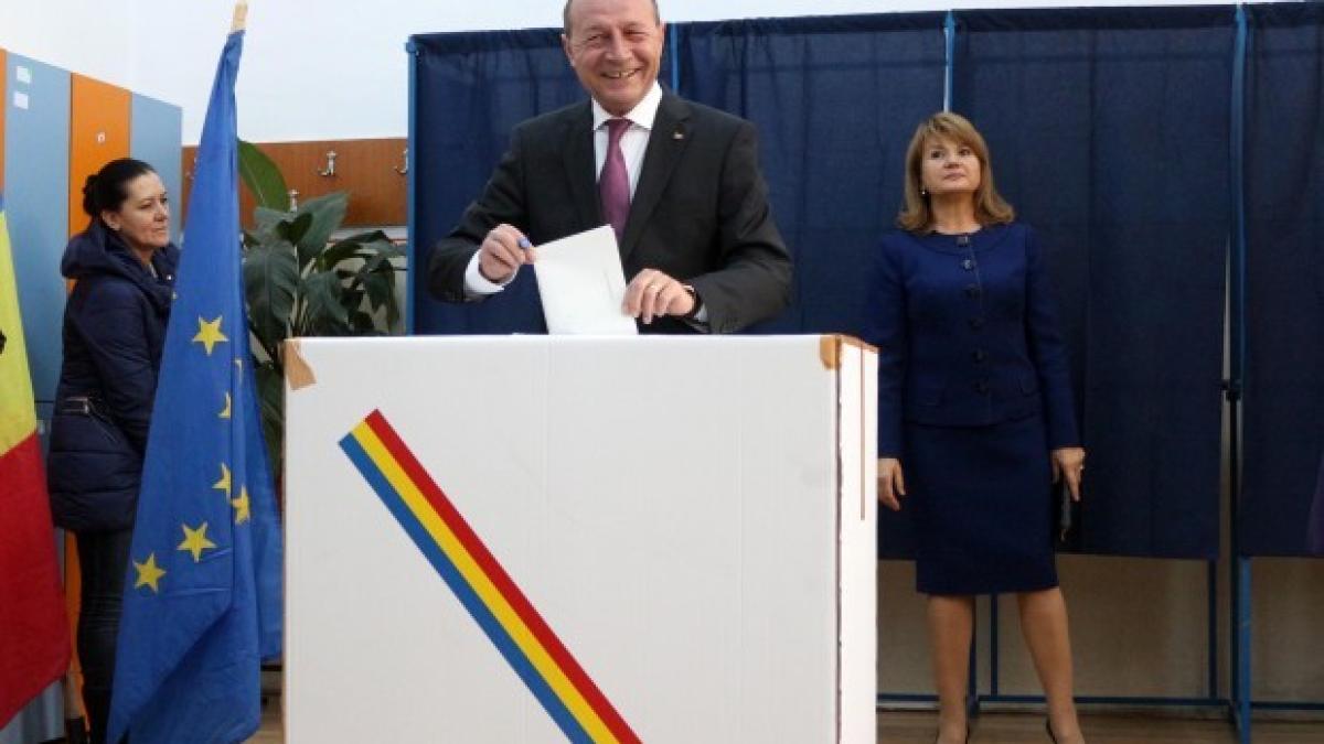 vot_basescu_09741300