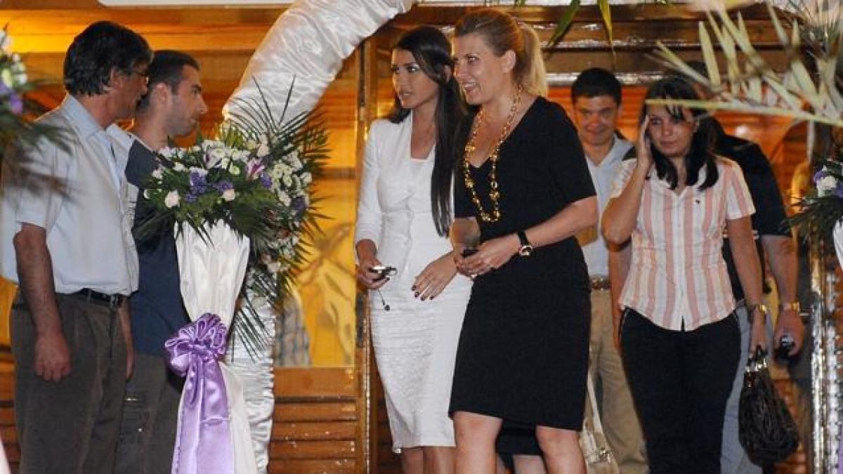 stapana_listelor_omul_lui_basescu_conduce_autoritatea_electorala_permanenta_cine_este_ana_maria_patru_15525996_1_54330400