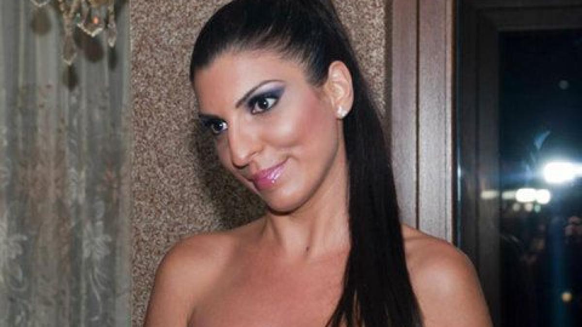 andreea_tonciu_mandra_de_tenul_ei_uite_cum_arata_fara_pic_de_machiaj_size14_27424000