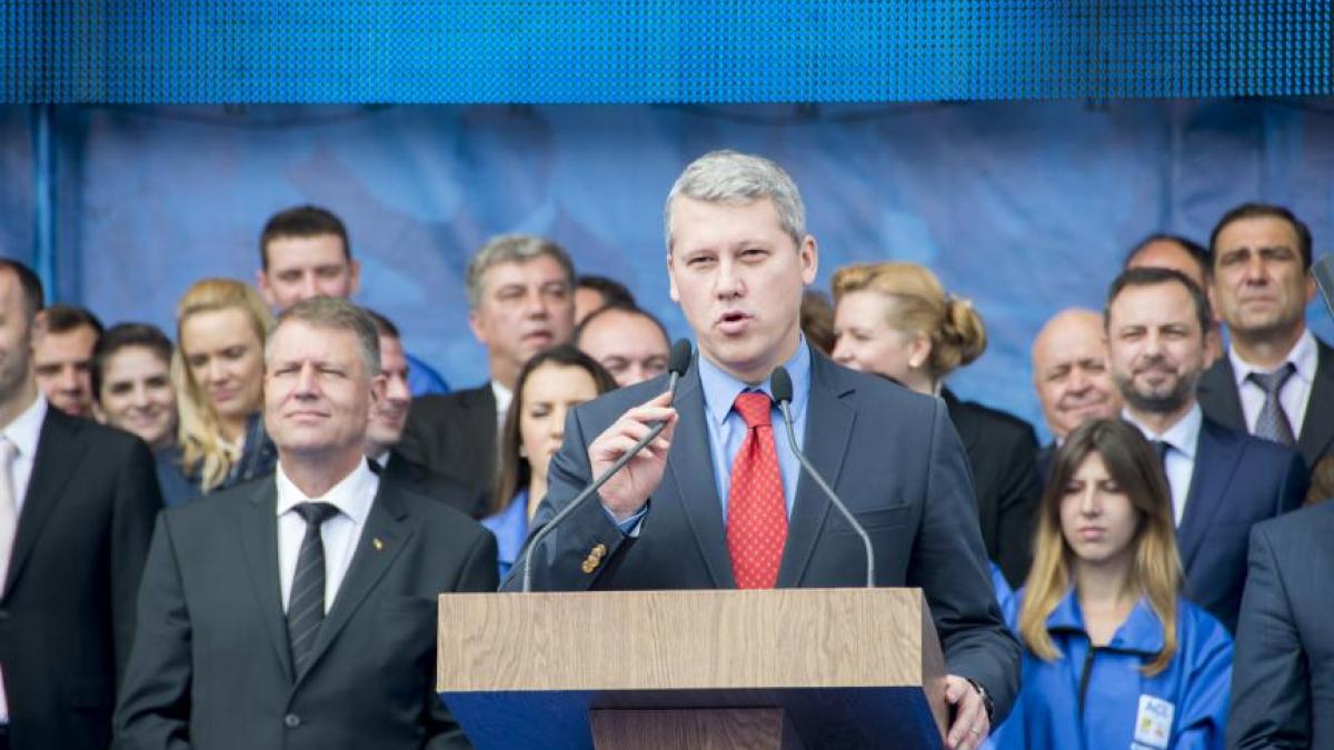 predoiu__iohannis_dezbatere_99436000