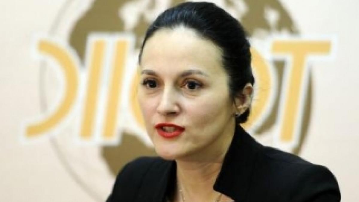 alina_bica_89308200_18483300