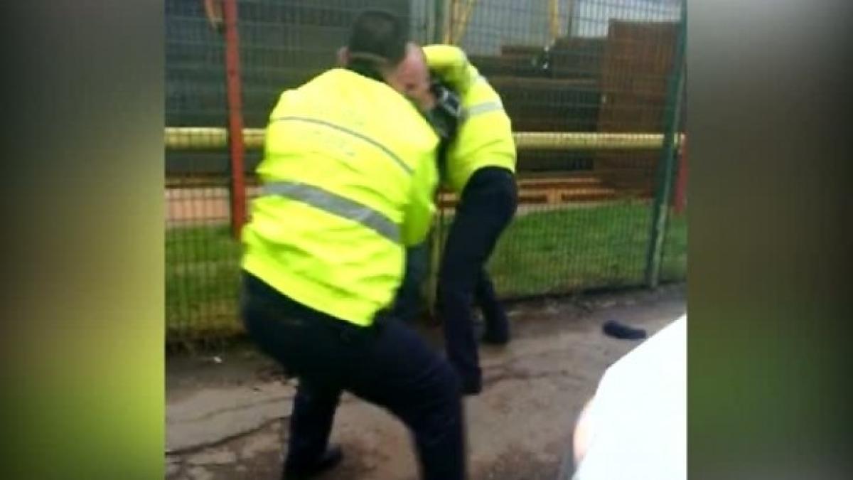 bataie_politisti_90072300_10141000