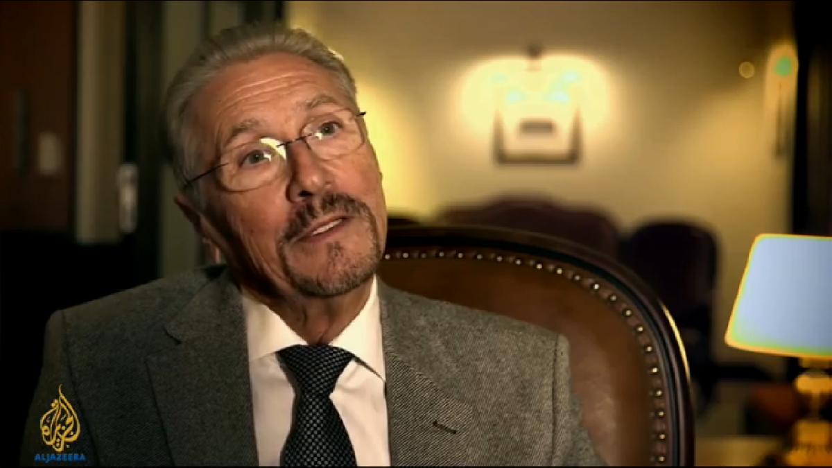 emil_constantinescu_88152400