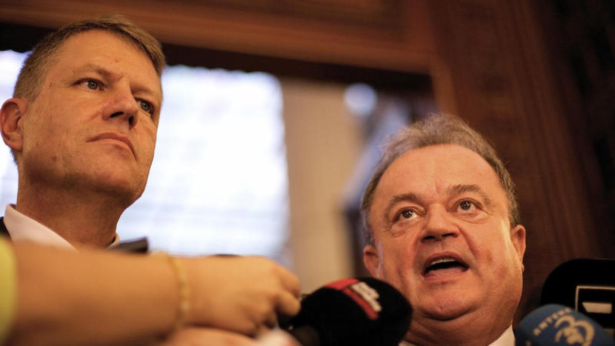 image_2014_07_26_17752559_41_vasile_blaga_klaus_iohannis_07704300