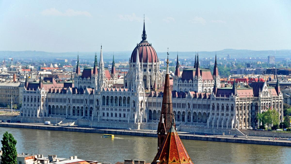 guvern_parlament_16090900