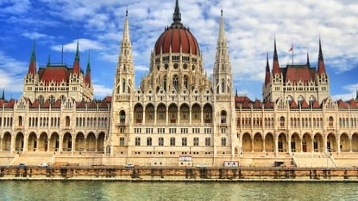 parlament_ungaria_80584800