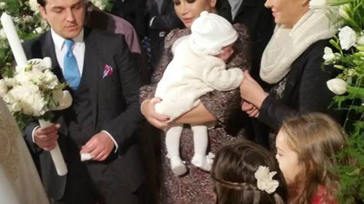 elena_basescu_31451300