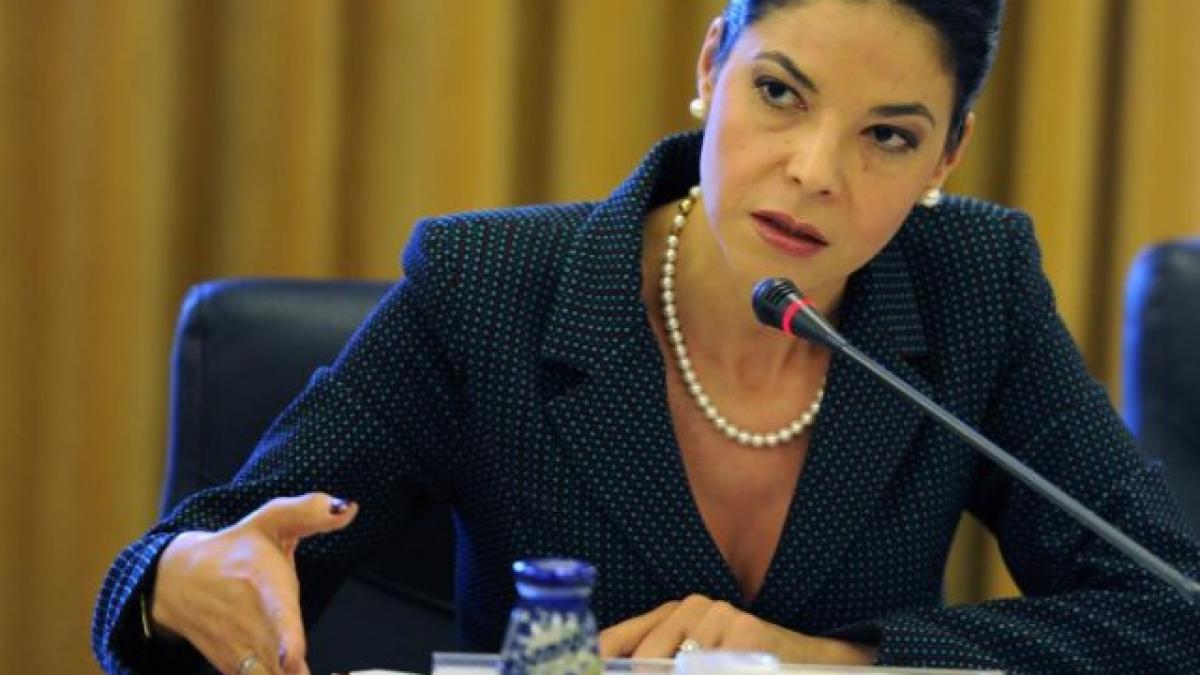 ana_birchall_04152100