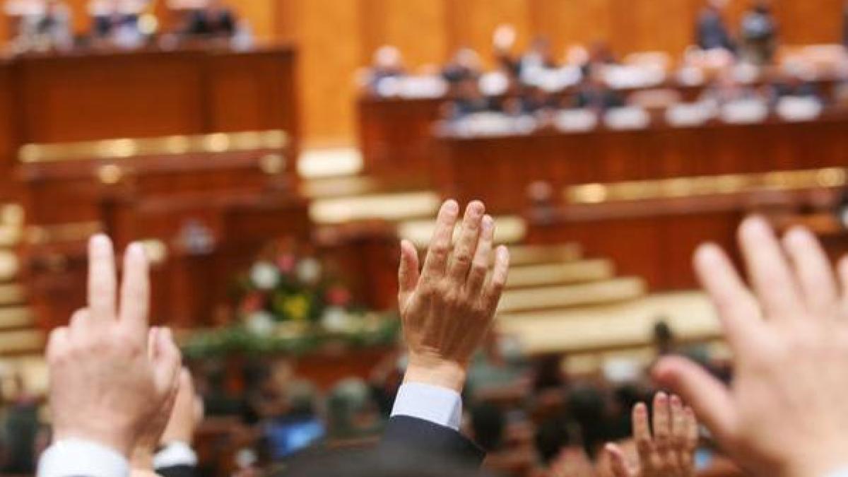 camera_deputatilor_27260400