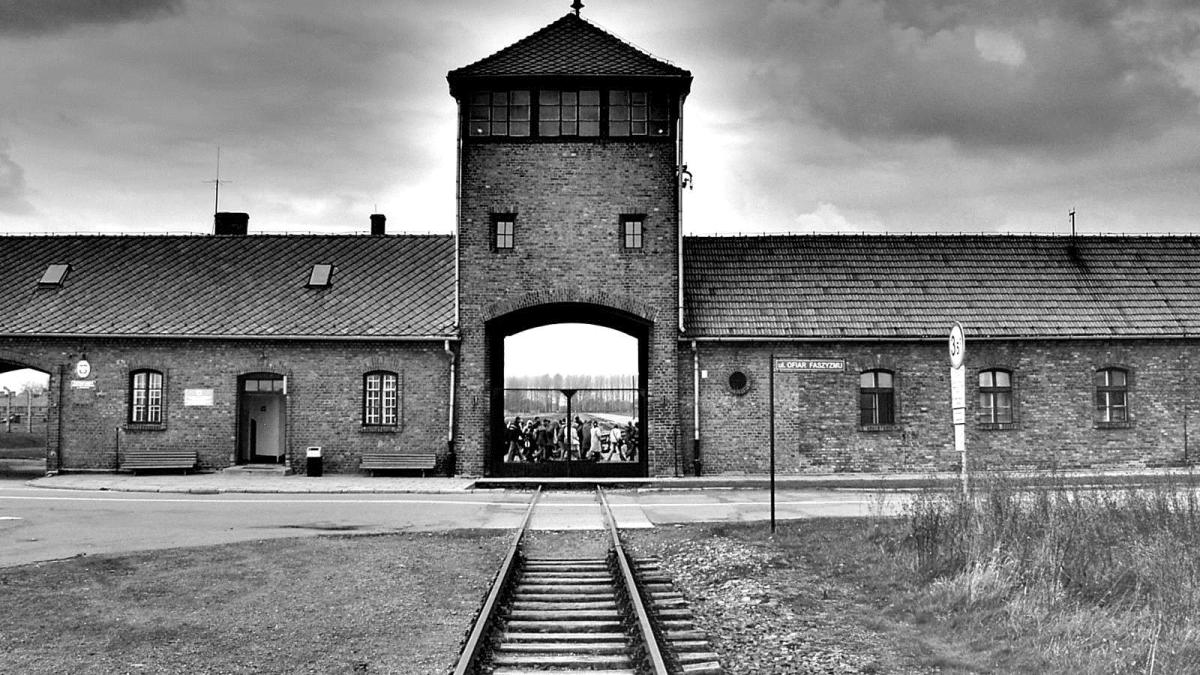auschwits_birkenau_75032300
