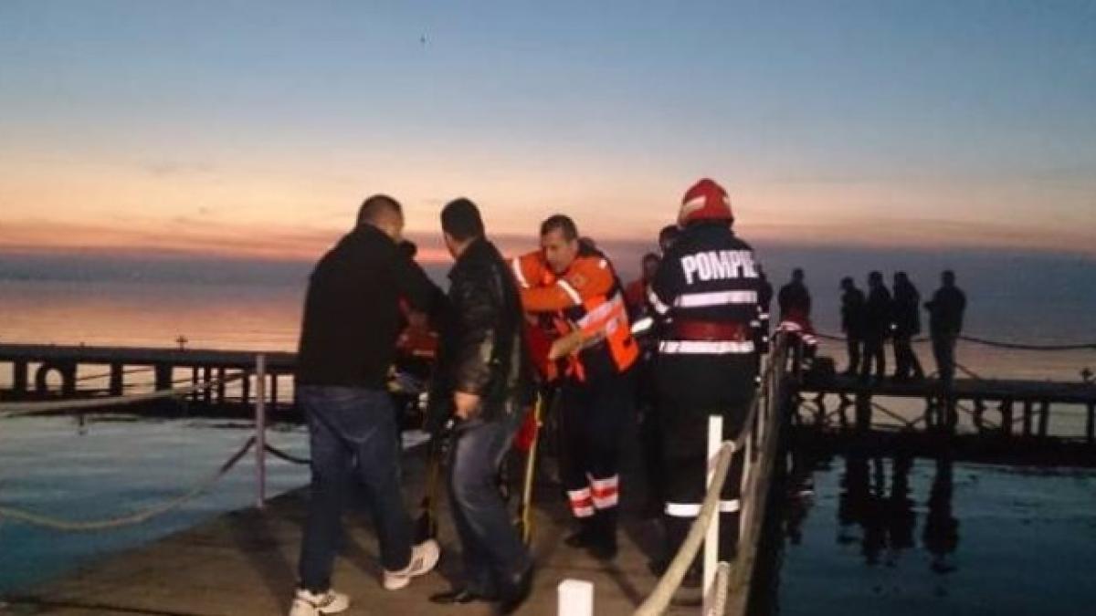 accident_elicopter_smurd_lacul_stiutghiol_37517100_59546800