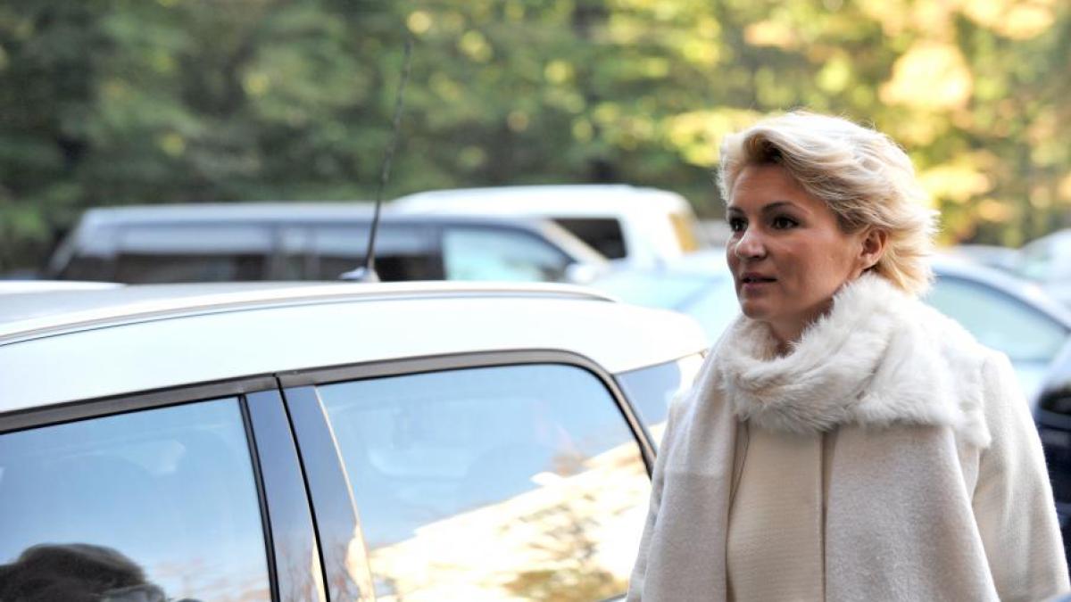 andreea_paul_53324700