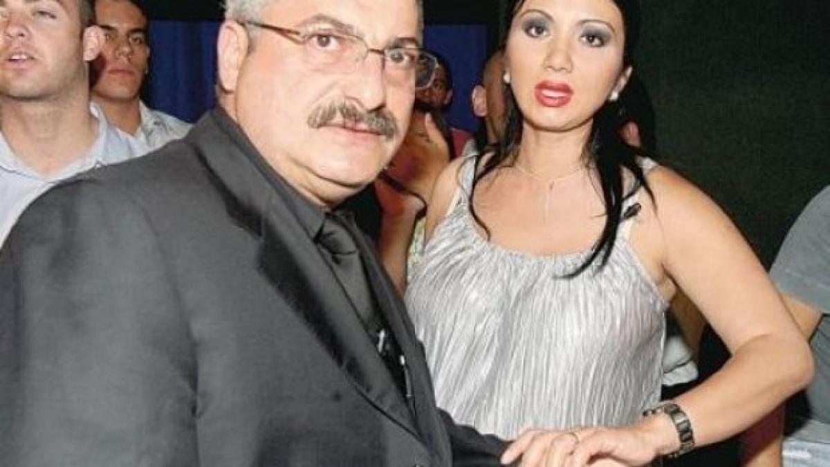 36765adriana_si_prigoana_1_09684000_19542400