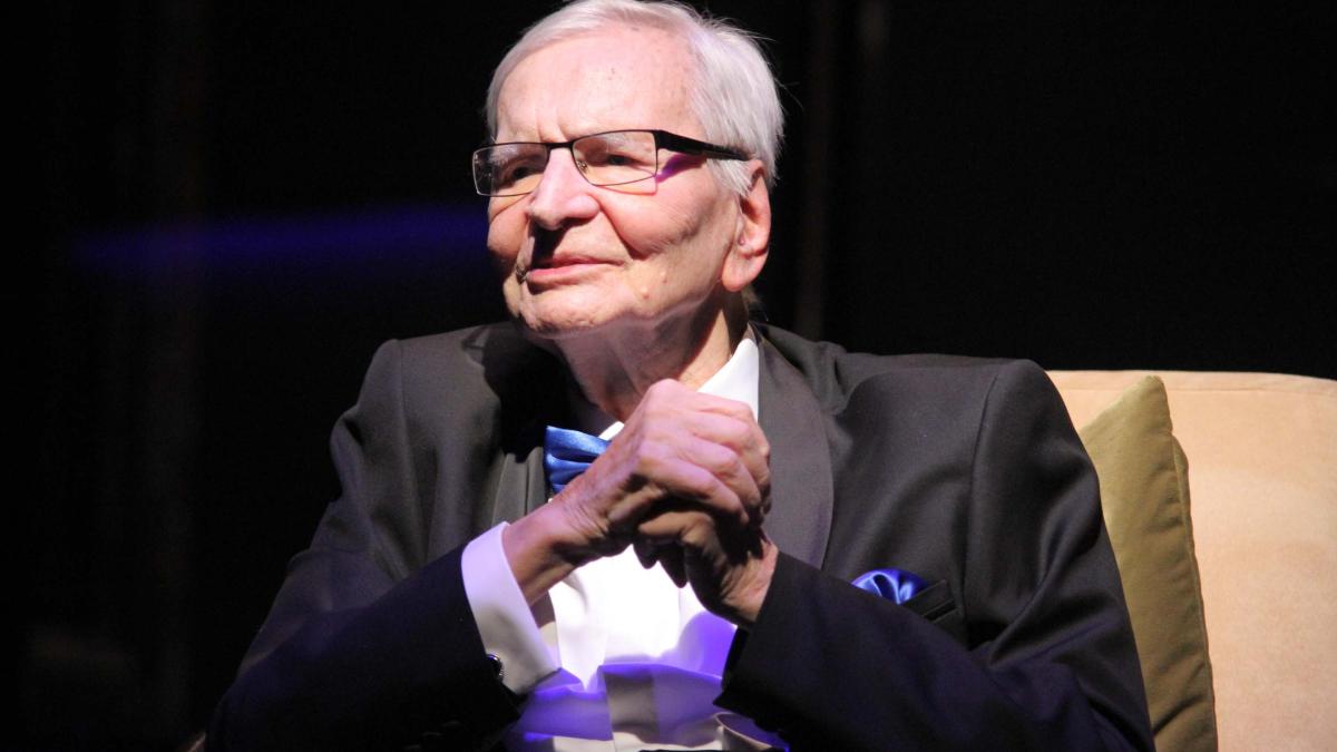 1386763883radu_beligan_actorul_care_nu_oboseste_niciodata_pe_scena_1_99630500