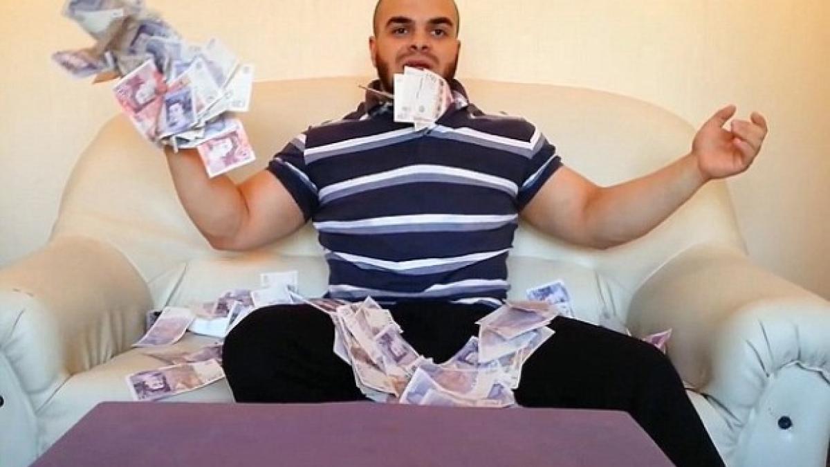 aranul cu maserati s a intors face baie in lire sterline video