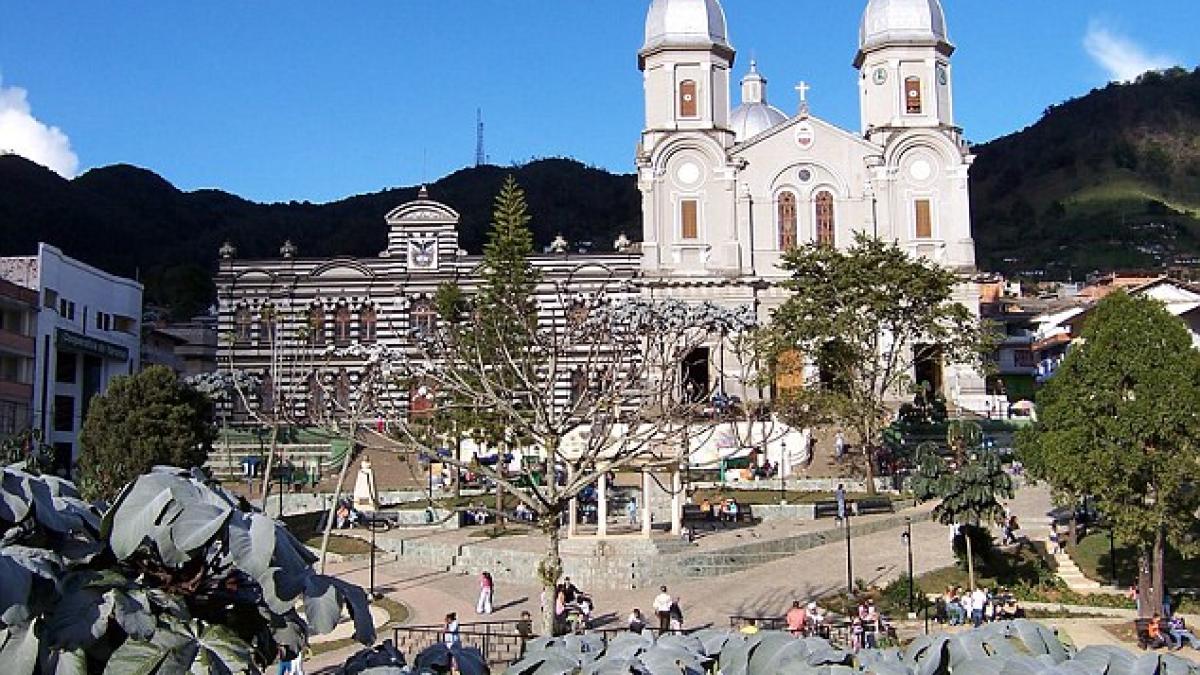 246de13200000578_2897185_image_a_9_1420461211262_40293600