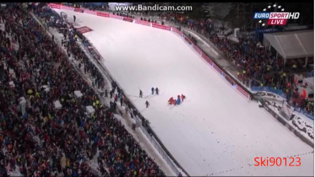 simon ammann a cazut in cap pe partie fostul campion mondial in stare grava video cutremurator