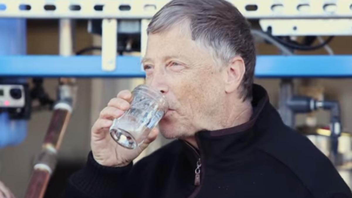 bill gates bea apa ob inuta din de euri umane pentru a salva planeta video