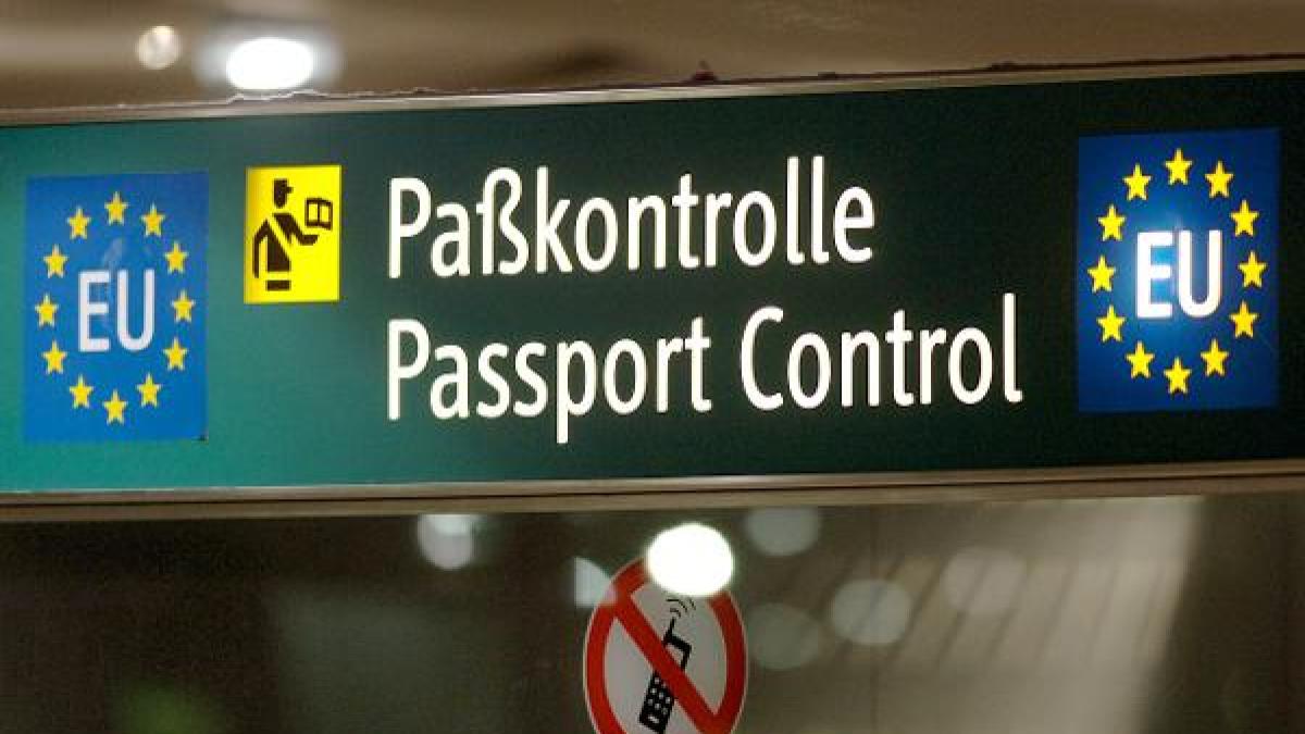 control_schengen_60695400