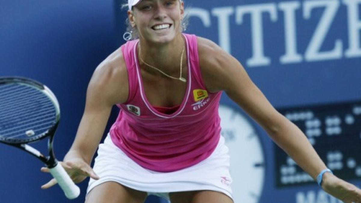 yanina_wickmayer_28706200