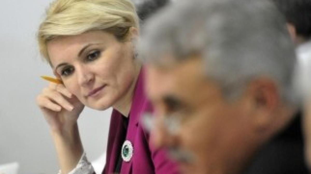 andreea_paul_34379000