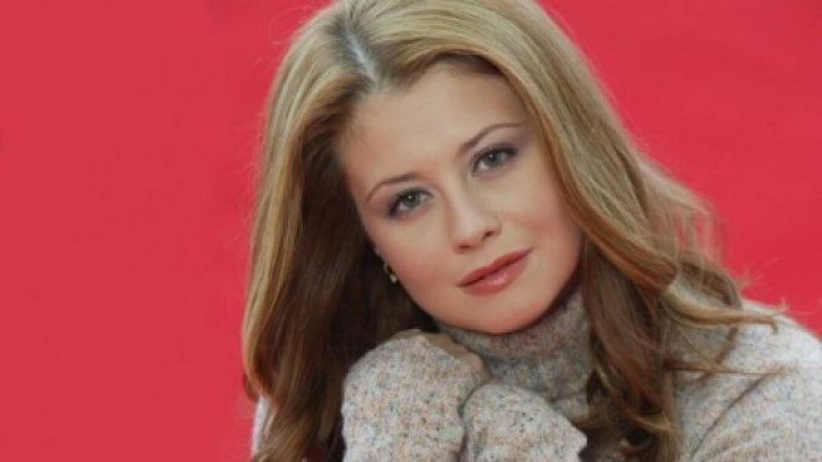 corina_danila_82802100