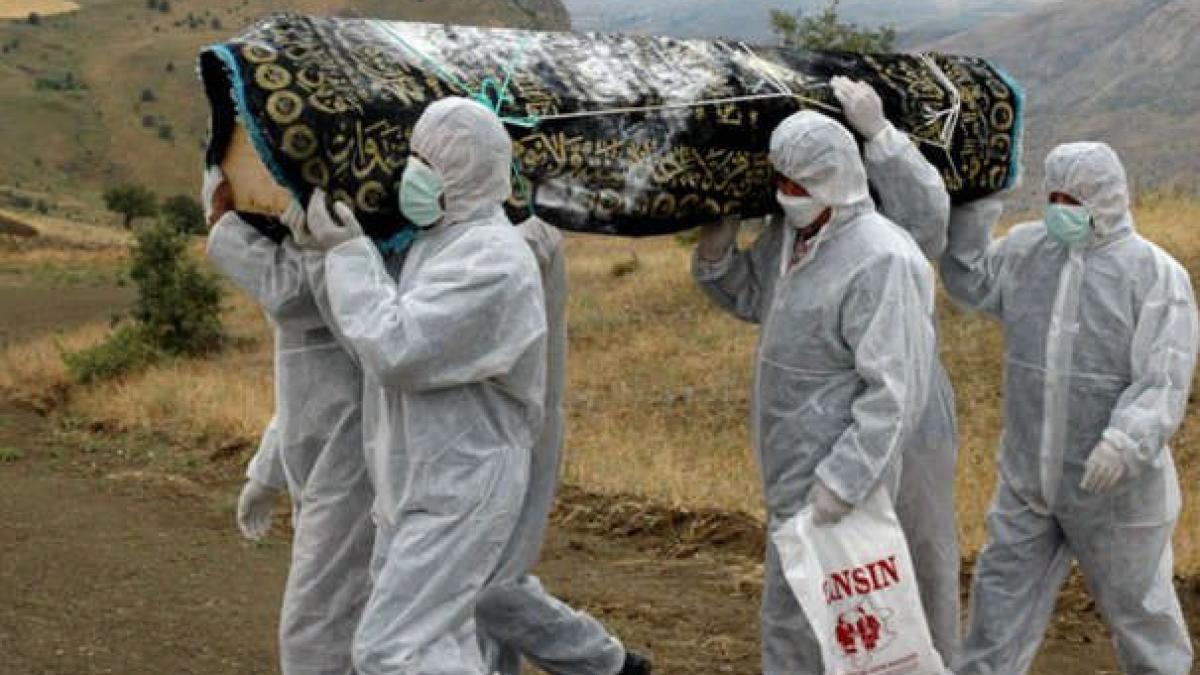 ebola_465x390_72067400