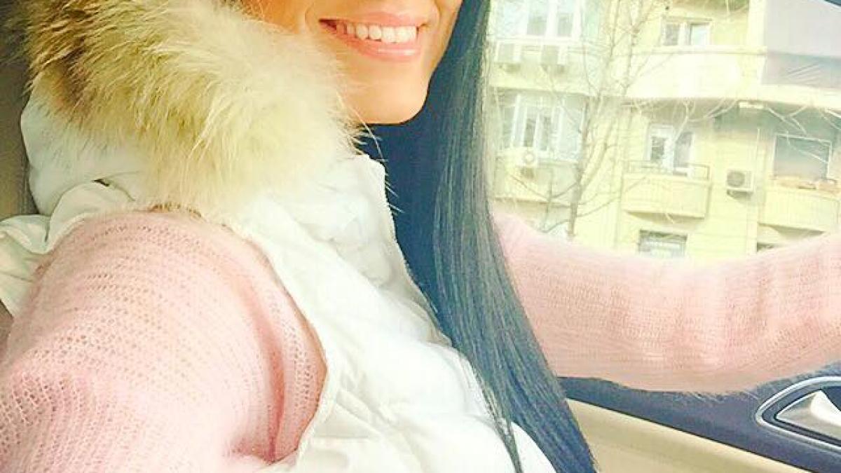 adelina_pestritu_77982600