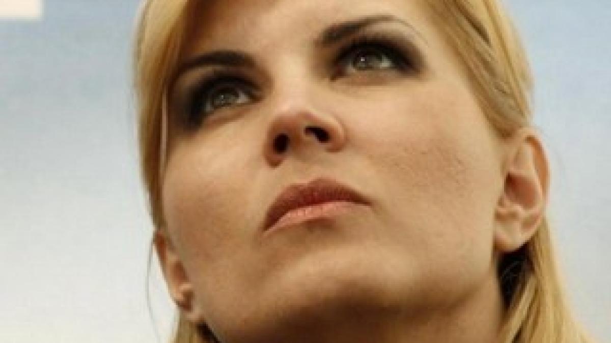 3800_elena_udrea_85180100