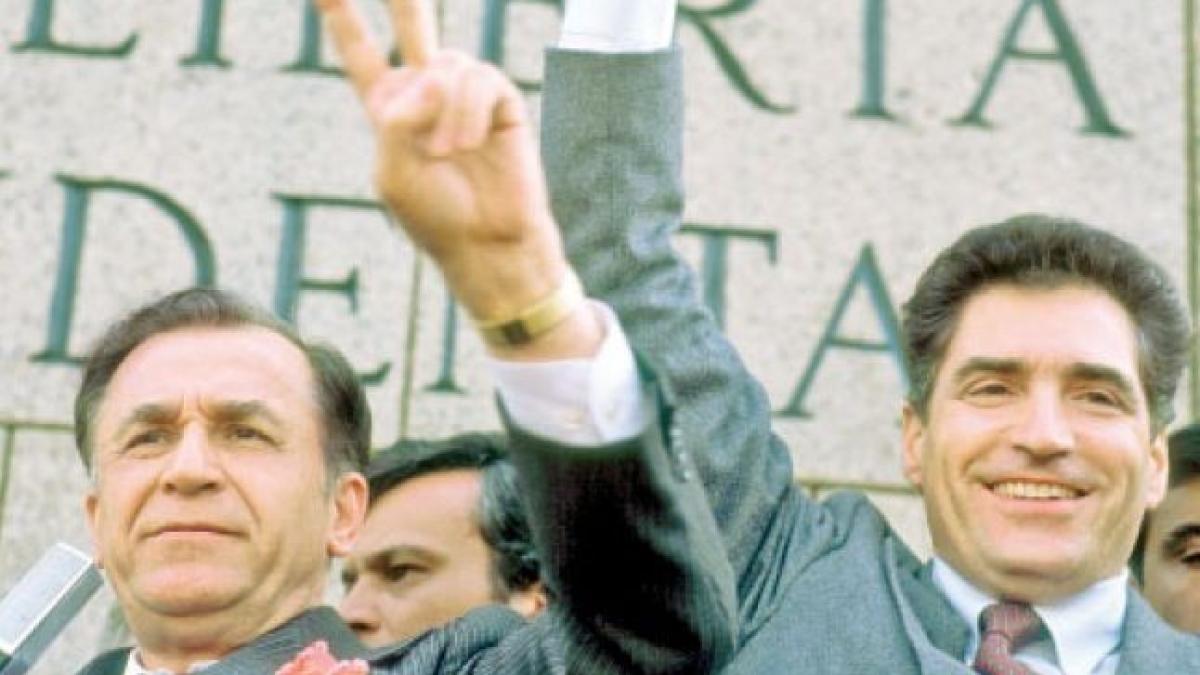 ion_iliescu_si_petre_roman_05604700