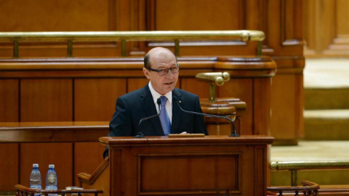 traian_basescu_parlament_68816400