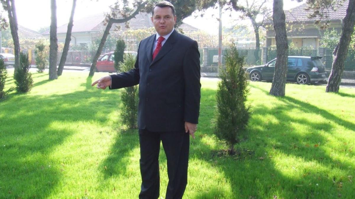 431474_111707388960178_1194620919_n_64422400