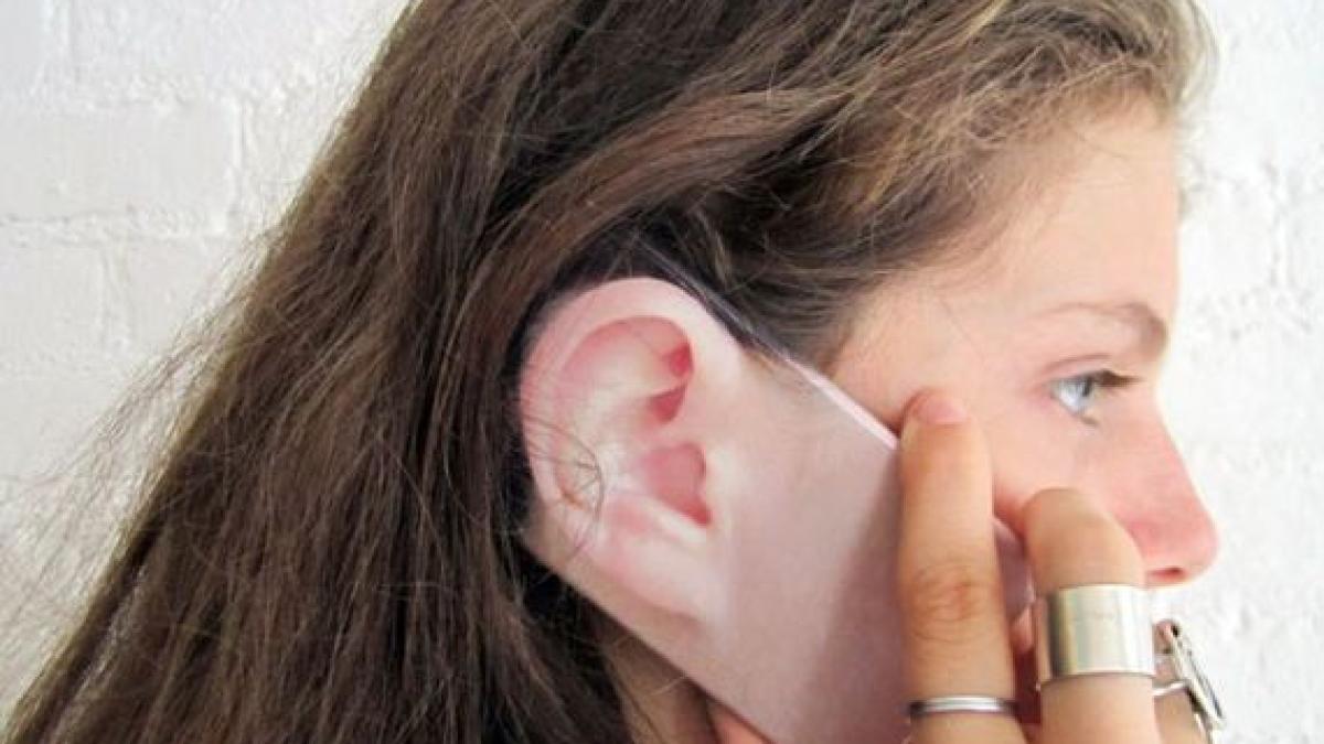 08_case_phone_strange_72305800