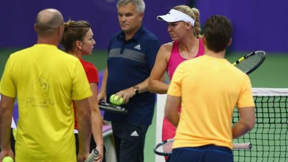 simona_halep_caroline_wozniacki_34007400