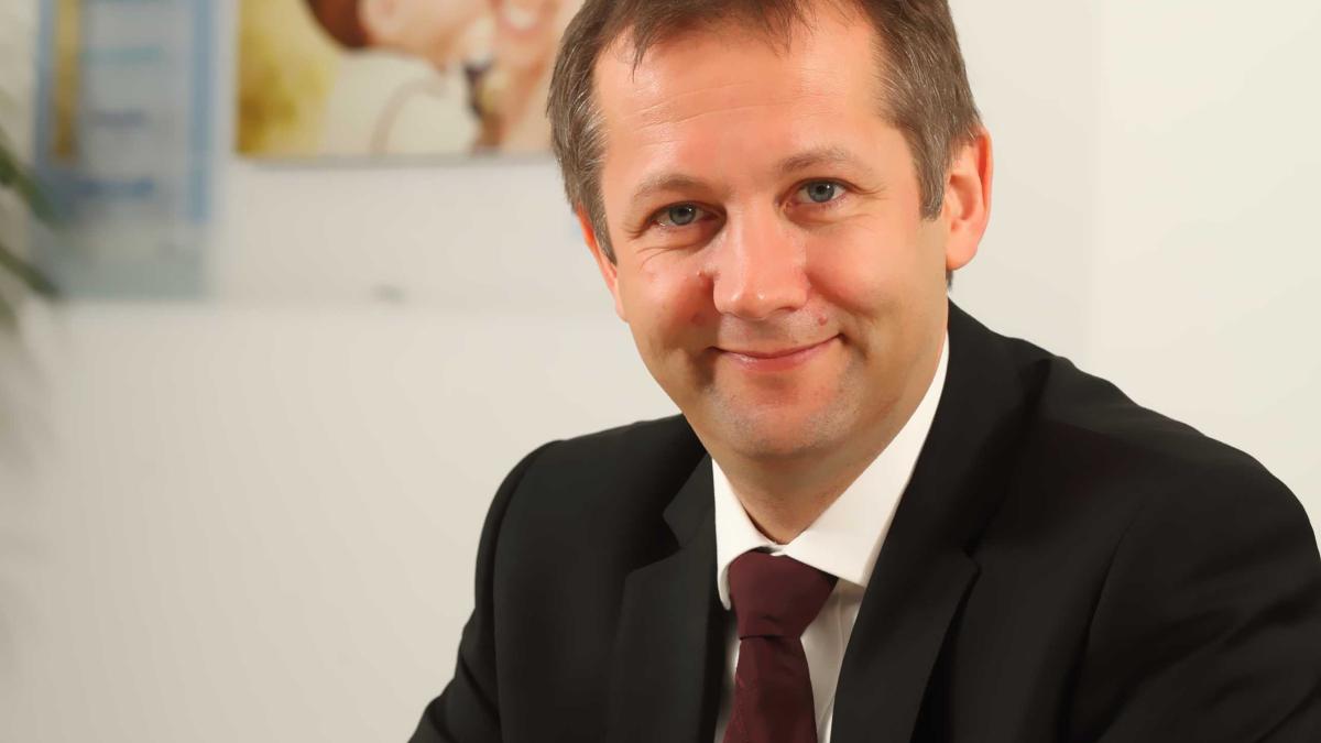 graham_oprc-e2prc-80prc-99mahoney_directorul_financiar_provi_dent_financial_romania_90080200