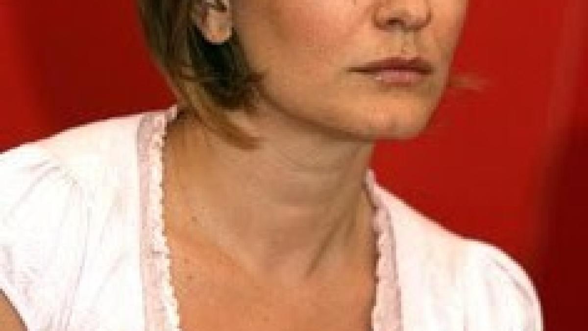 andreea_esca_1_06105900