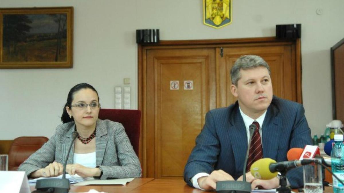 alina_bica_catalin_predoiu_00852500