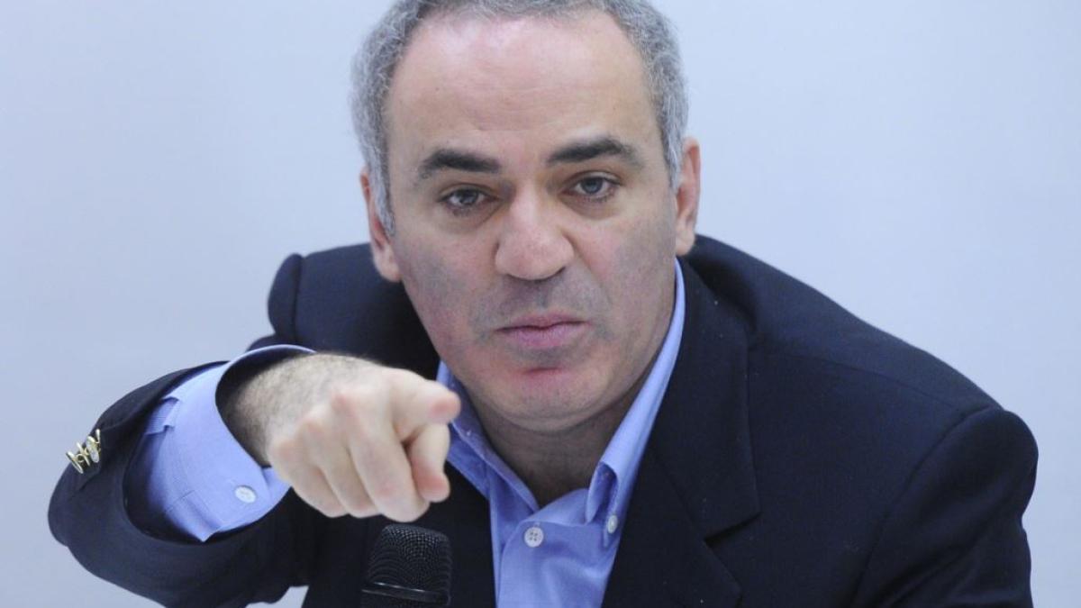 garry_kasparov_93447800