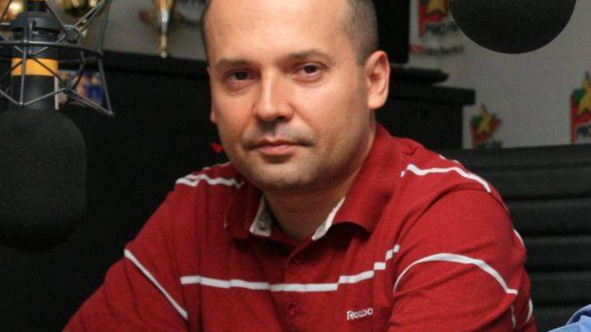 radu_banciu_romance_fete_curve_a186932e62_04232500