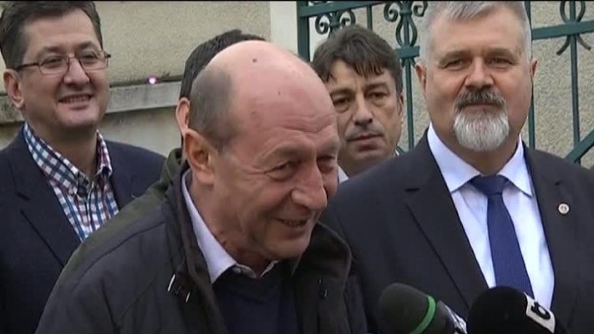 basescu_51812400