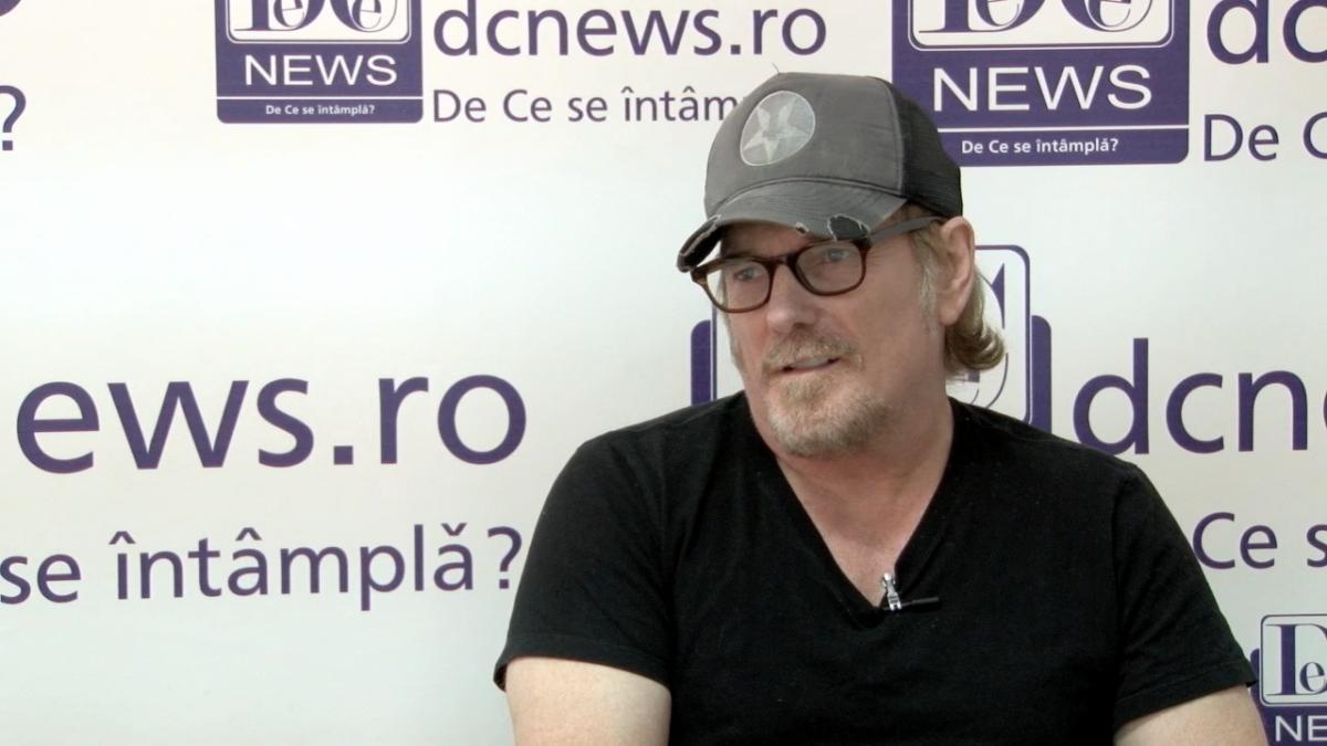 interviu cu regizorul mick davis in romania sunt mai mul i actori ca in los angeles