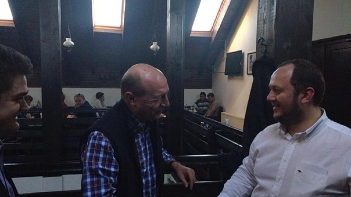 traian_basescu_papahagi_facebook_77397000