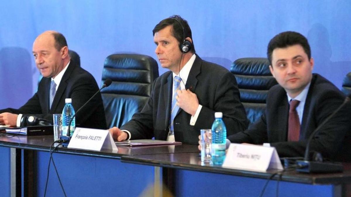 traian basescu tiberiu ni u a impu cat oameni la revolu ie