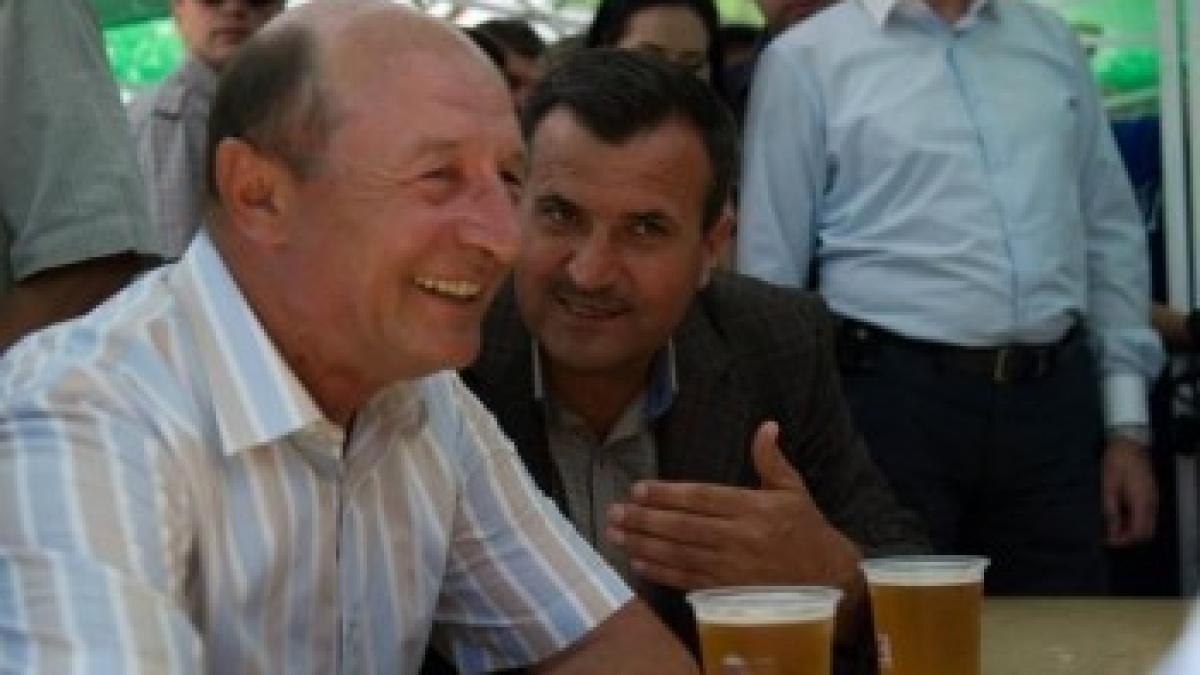 basescu_la_pestera_350x281_13342600