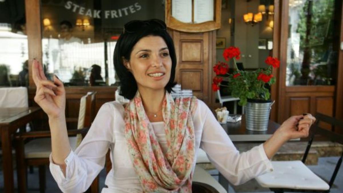 18_sandru_vs_40806700