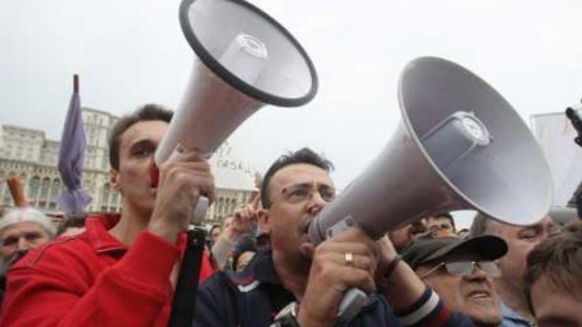 badea_si_ciutacu_au_protestat_fata_de_dictatura_mascata_18410664_49070500