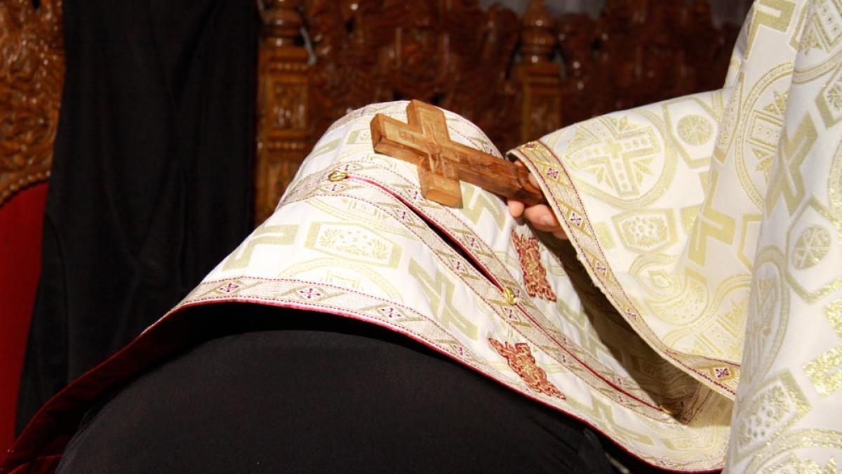 duhovnic_spovedanie_foto_viorel_catusanu_95792800