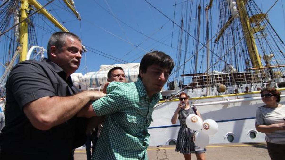 adrian_zglobiu_56094800