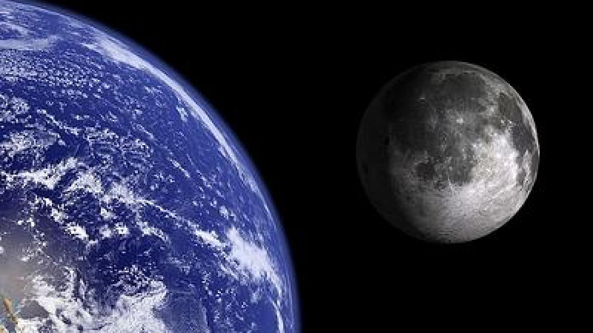 earth_and_moon_07910400
